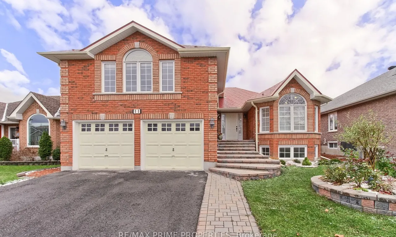 11 Kerfoot Cres, Georgina, ON L4P 4B8