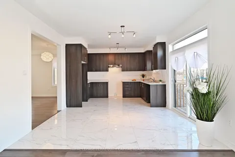 4 Hilliard Lane, Essa, ON L3W 0L7