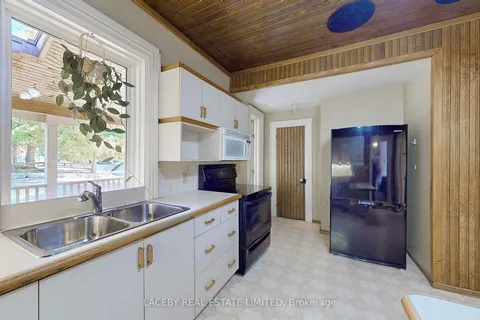 4398 10th Line, R.R. #2, Bradford West Gwillimbury, ON L3Z 3L6