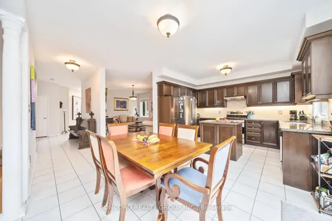 31 Burnhaven Ave, Vaughan, ON L6A 2P2