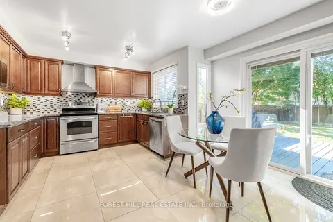 514 Keith Ave, Newmarket, ON L3X 1V4