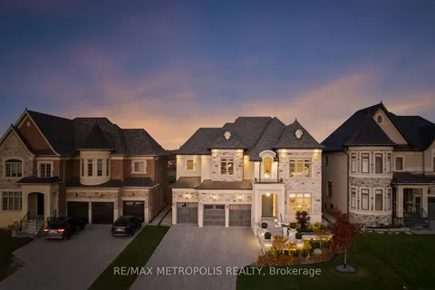 129 Endless Circ, Vaughan, ON L4H 4N8