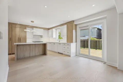 91 Bayhampton Cres, Vaughan, ON L4J 7E2