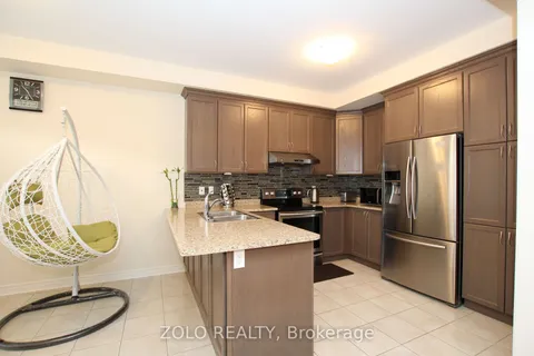 41 Algeo Way, Bradford West Gwillimbury, ON L3Z 0W1