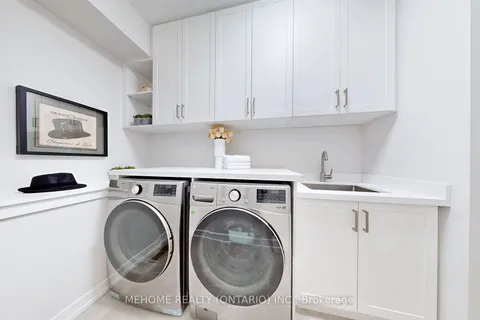 128 Alpaca Dr, Richmond Hill, ON L4E 0R2