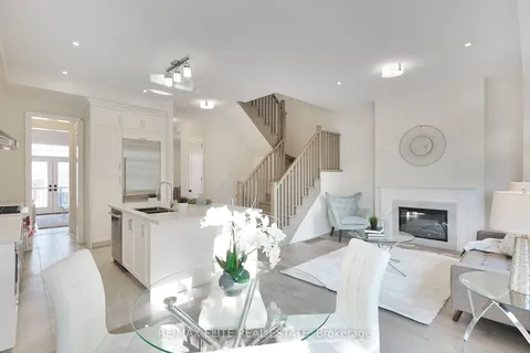 13 West Village Lane, Markham, ON L6C 1K4