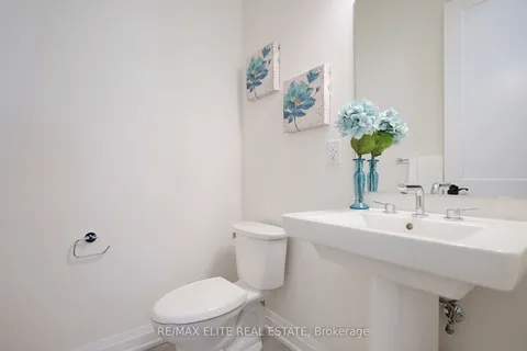 13 West Village Lane, Markham, ON L6C 1K4