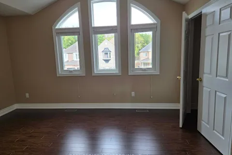 22 Havelock Gate, Markham, ON L3S 3X8