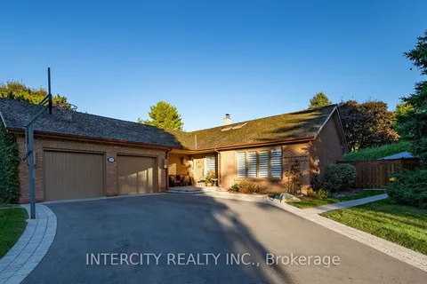 137 Curtis Cres, King, ON L7B 1C2