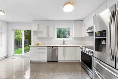 63 Ashcroft Crt, Vaughan, ON L4L 1H3