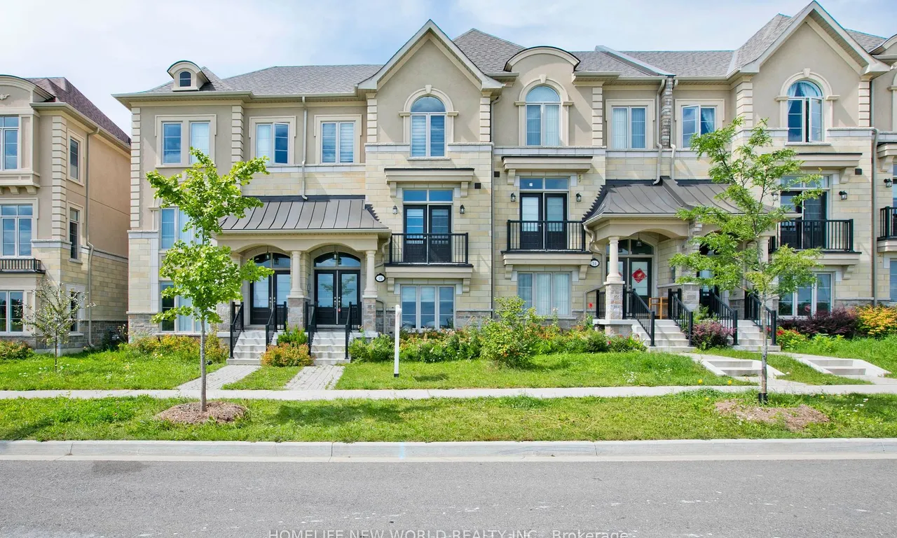 18 Campobello St, Vaughan, ON L6A 5B3