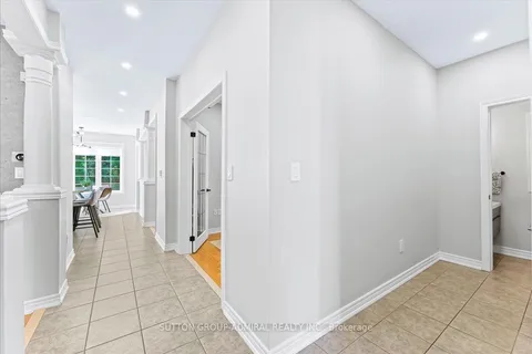 43 Grand Oak Dr, Richmond Hill, ON L4E 4A1