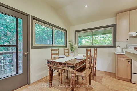 405 Regional Rd 8 Rd, Uxbridge, ON L9P 1R1