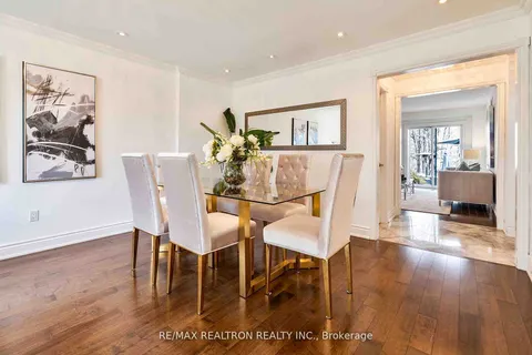 49 Lunau Lane, Markham, ON L3T 5N1