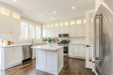 14 Eber St, Richmond Hill, ON L4E 4X1