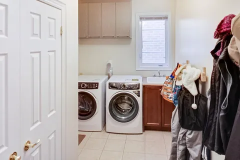 197 Rivermill Cres, Vaughan, ON L6A 0P7