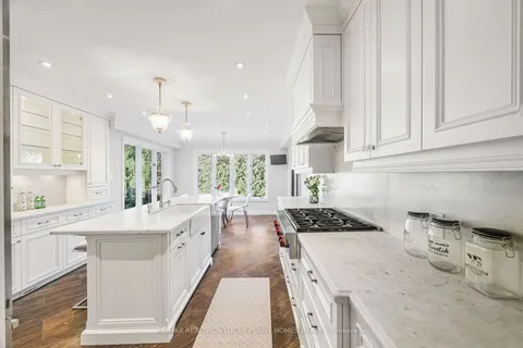 18 Hickory Dr, Markham, ON L3P 6S6