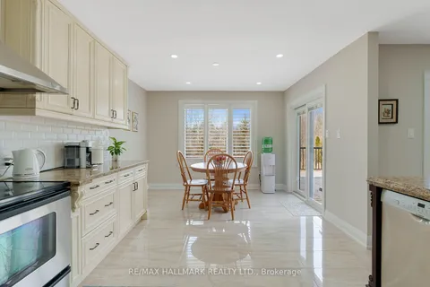 1442 Gilford Rd, Innisfil, ON L0L 1R0