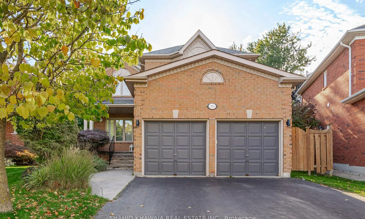 180 Bothwell Cres, Newmarket, ON L3X 2K4