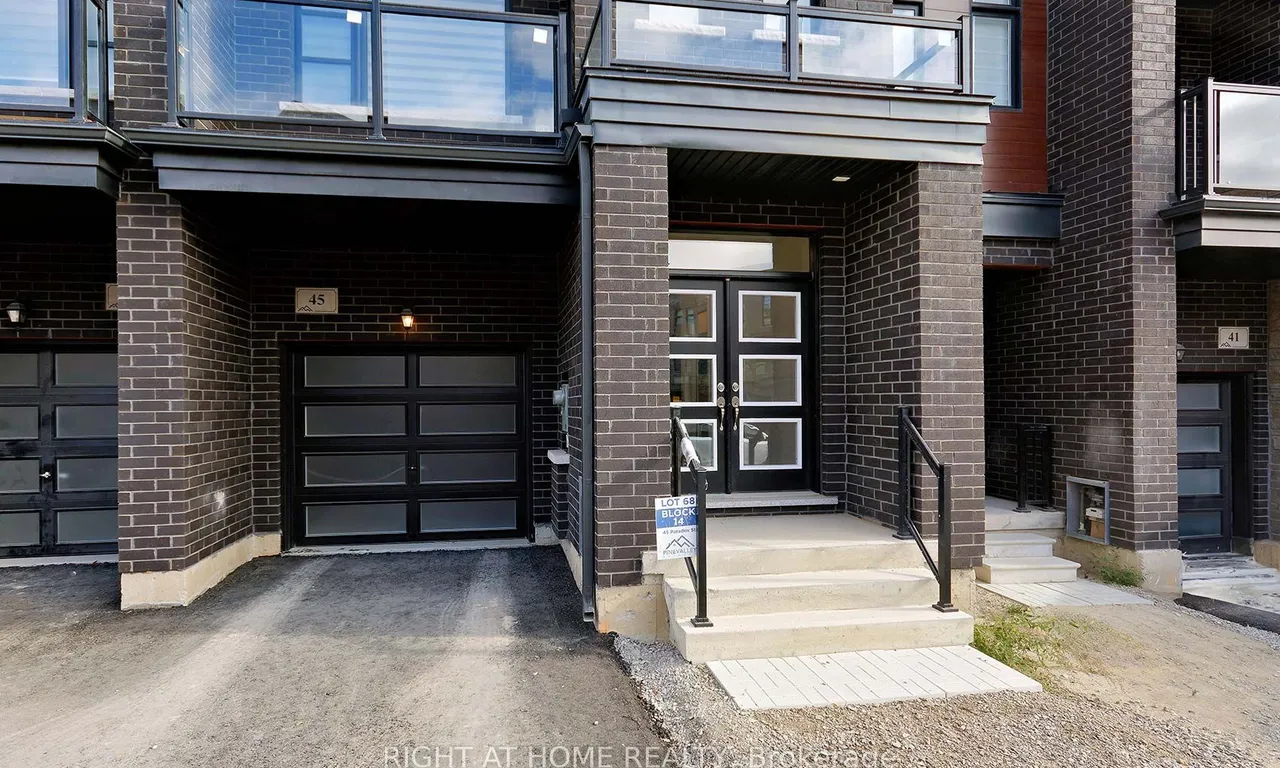 45 Paradox St, Vaughan, ON L4H 5H1