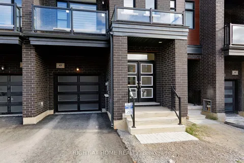 45 Paradox St, Vaughan, ON L4H 5H1