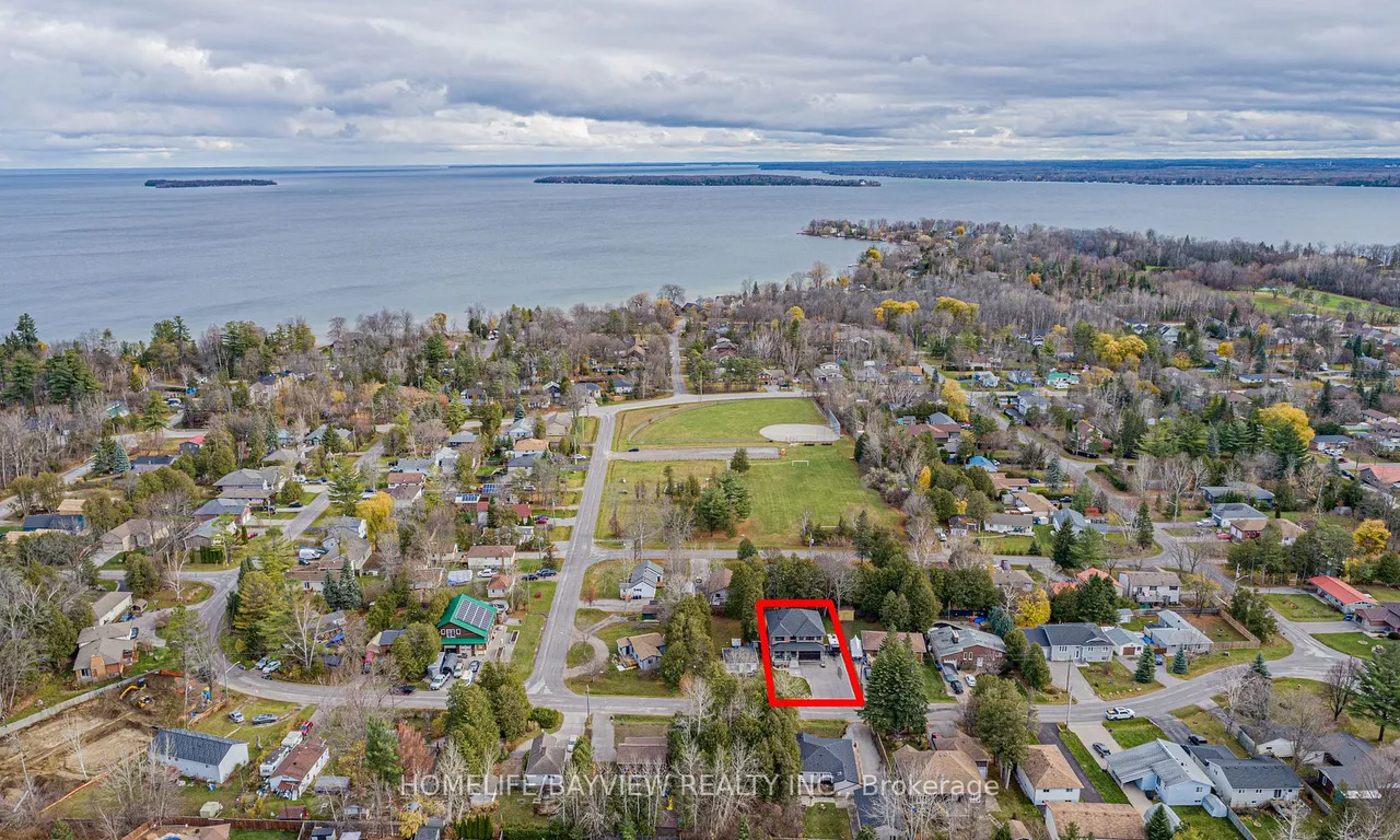 1741 Wingrove Ave, Innisfil, ON L9S 1S4