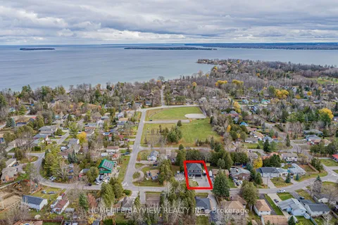 1741 Wingrove Ave, Innisfil, ON L9S 1S4