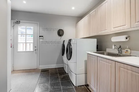 18 Hammok Cres, Markham, ON L3T 2W9