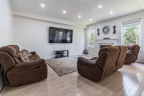 194 Mcgahey St, New Tecumseth, ON L0G 1W0