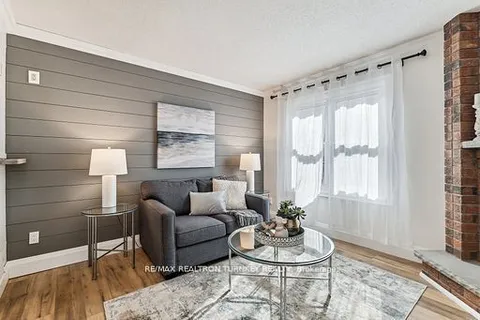 21 Sunbird Blvd, Georgina, ON L4P 3R9