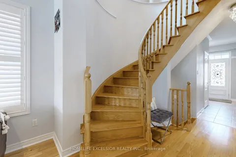 17 Princess Diana Dr, Markham, ON L6C 0G7