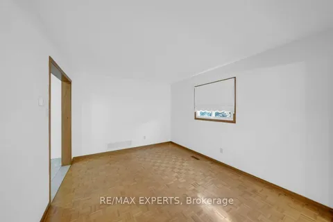 31 Waterfall Rd, Vaughan, ON L4L 5B5