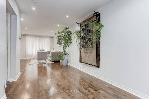 219 Palmer Ave, Richmond Hill, ON L4C 4Z4