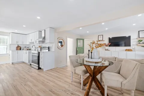 35 Bell St, Uxbridge, ON L9P 1K9