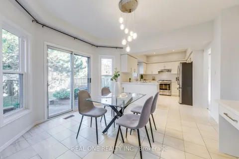 22 Arborfield Lane, Markham, ON L3P 7R7