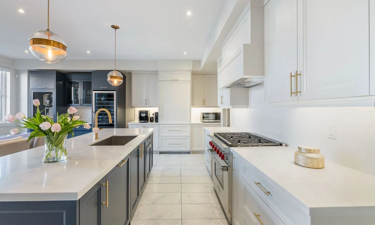 9881 Keele St, Vaughan, ON L6A 5B2