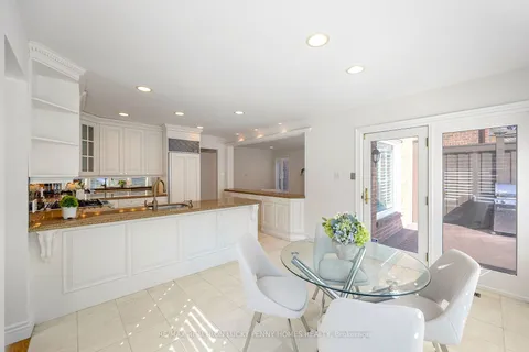 126 Aitken Circ, Markham, ON L3R 7L8