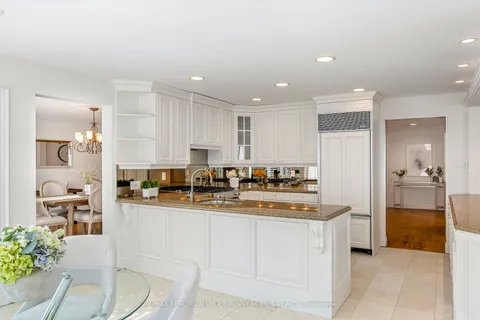 126 Aitken Circ, Markham, ON L3R 7L8