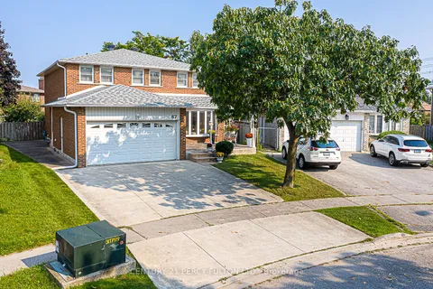 67 Cheeseman Dr, Markham, ON L3R 3G3