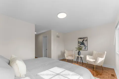 20 Christephen Cres, Richmond Hill, ON L4S 2S6