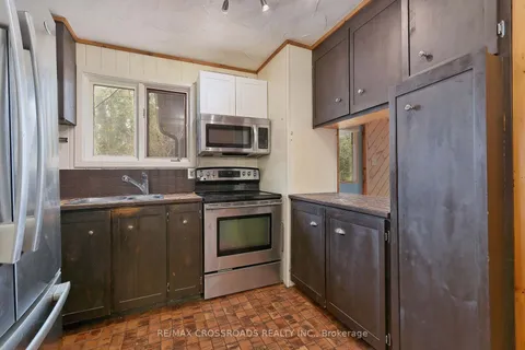 2726 9Th Line, Innisfil, ON L9S 3Z8