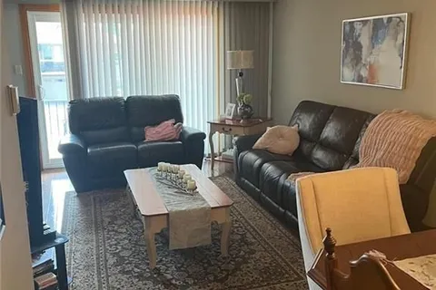 78 ASHBURN Cres, Vaughan, ON L4L 1G9