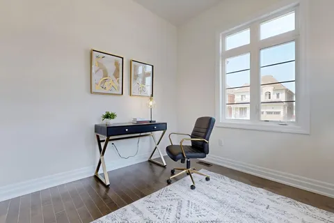 255 Touch Gold Cres, Aurora, ON L4G 3X5