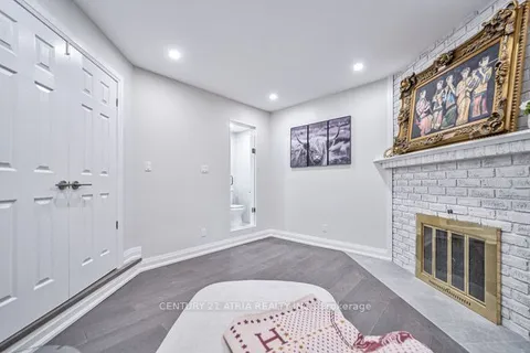 5 Old Wellington St, Markham, ON L3P 5E3