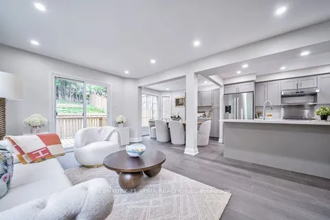 5 Old Wellington St, Markham, ON L3P 5E3