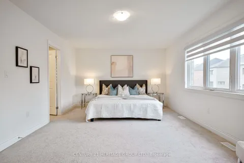 57 Terrain Crt, East Gwillimbury, ON L9N 1M8