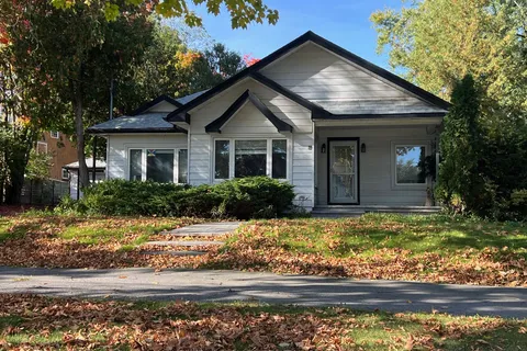 200 Gormley Rd, Richmond Hill, ON L4E 1A2