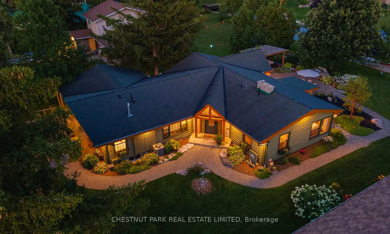 203 North Channel Dr, Georgina, ON L4P 2N2