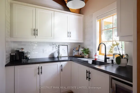 203 North Channel Dr, Georgina, ON L4P 2N2