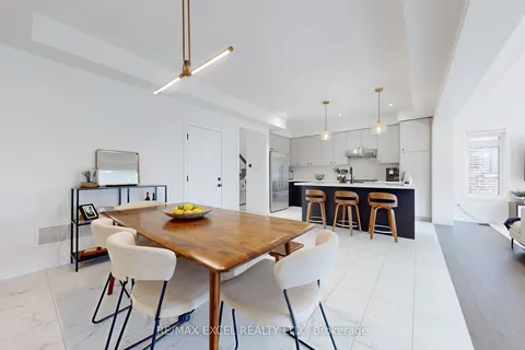 9 Bawden Dr, Richmond Hill, ON L4S 0H3